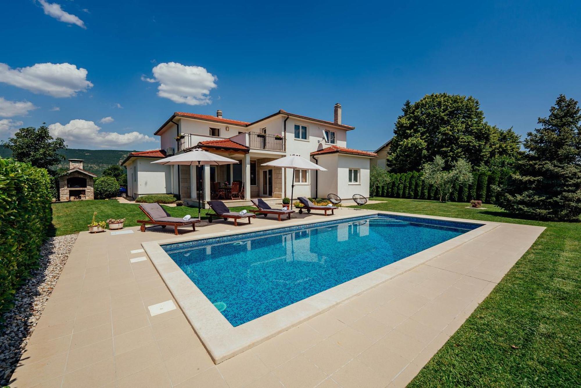 Villa Latica Donji Prolozac Exterior photo